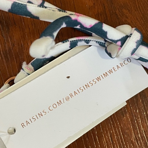 Raisins Juniors Leopard Bikini Swim Top Printed Splash Halter blue pink sz Small - Picture 7 of 16